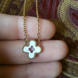 Gorgeous fashion gold necklace with white charm